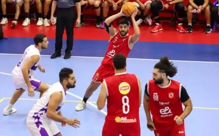 رجال سلة الأهلي يتحدى سبورتنج في مواجهة حاسمة بنصف نهائي دوري المرتبط