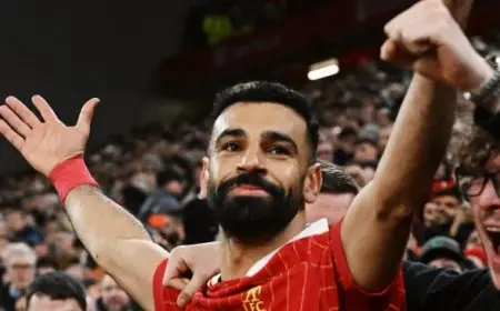 محمد صلاح يتشارك مع جمهوره صورة بتيشيرت منتخب مصر قبل مباراة ودية أمام أوزبكستان