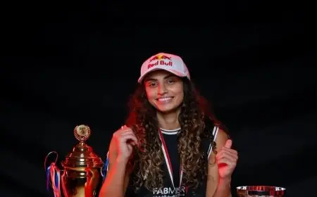 نادين السلعاوي تهدي جائزة أفضل لاعبة لجماهير الأهلي في دوري المرتبط