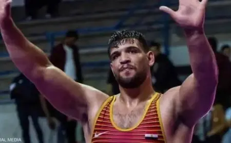 عبد اللطيف منيع يحقق إنجازا تاريخيا بالتأهل لنهائي المصارعة في دورة التضامن الإسلامي