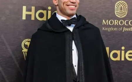 أشرف حكيمي يتألق في حفل جوائز الكاف للأفضل لعام 2025