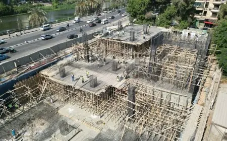 وزير الصحة يستعرض تقريرًا ميدانيًا حول 46 مشروعًا صحيًا في 11 محافظة مصرية