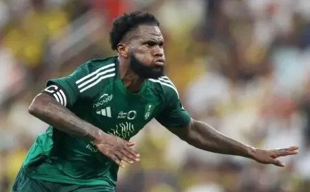 أهلي جدة يطلق حملة تمديد عقد فرانك كيسيه لتعزيز صفوف الفريق