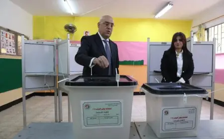رئيس حزب الجبهة الوطنية يشارك في انتخابات مجلس النواب بالقاهرة الجديدة ويعبر عن رأيه التصويتي