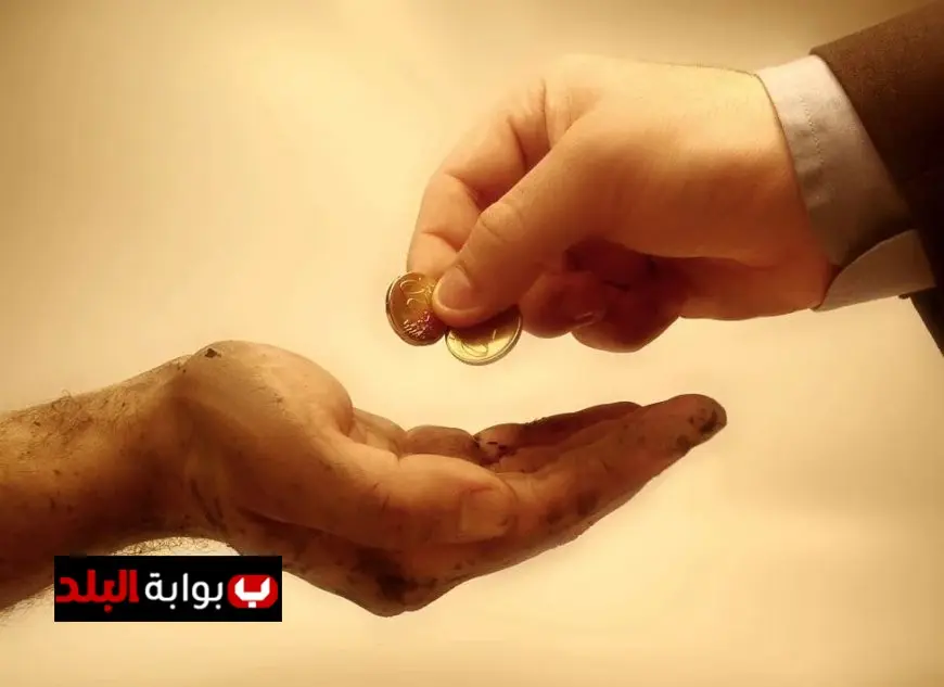 الزكاة لشخص واحد فقط أم أكثر؟ ردود دينا أبو الخير تثير النقاش