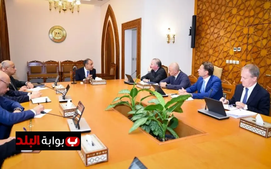 وزير الخارجية يلتقي المبعوث الإيطالي لبحث جهود إعادة إعمار غزة