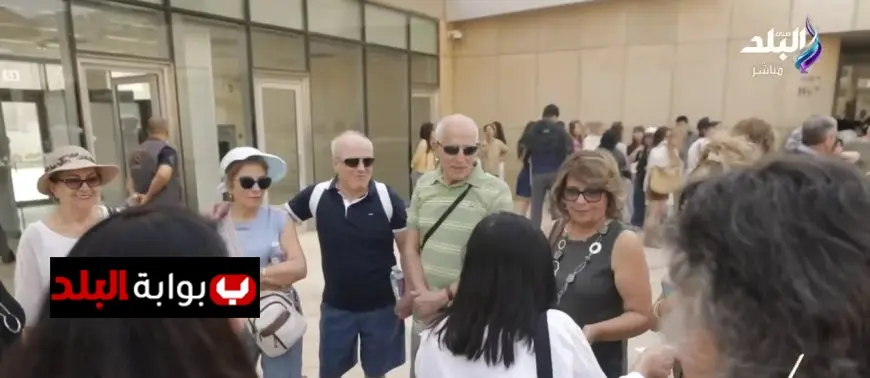 أحمد موسى يكشف عن تأثره بالإقبال الجماهيري الكبير على المتحف المصري الكبير اليوم ويبكي أكثر من مرة