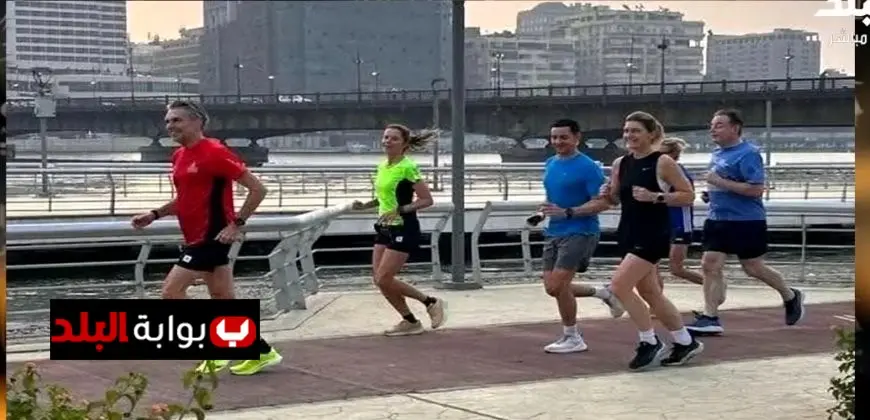 أحمد موسى يكشف عن رئيسي وزراء بلجيكا وهولندا وهما يجريان على كورنيش النيل بأمان كامل