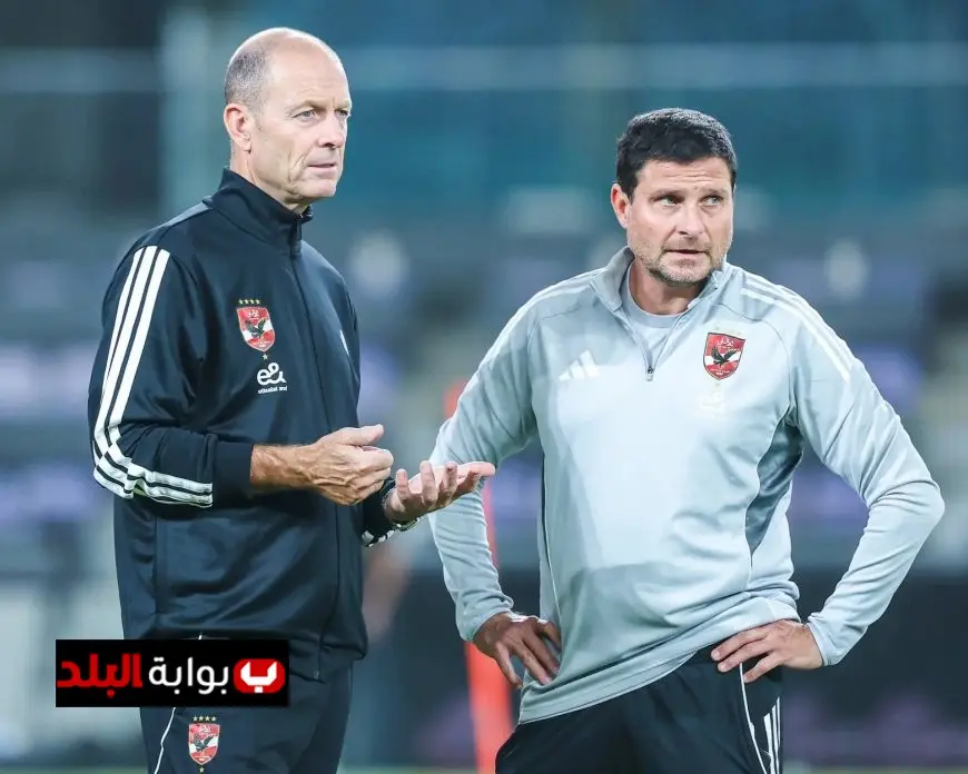 توروب يقدم محاضرة تحفيزية للاعبي الأهلي قبل مواجهة سيراميكا كليوباترا