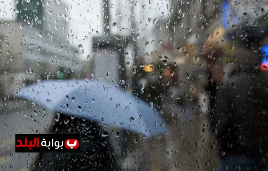 سقوط الثلوج وسحب رعدية تعصف بالساحل الشمالي مع بداية هطول أمطار غزيرة