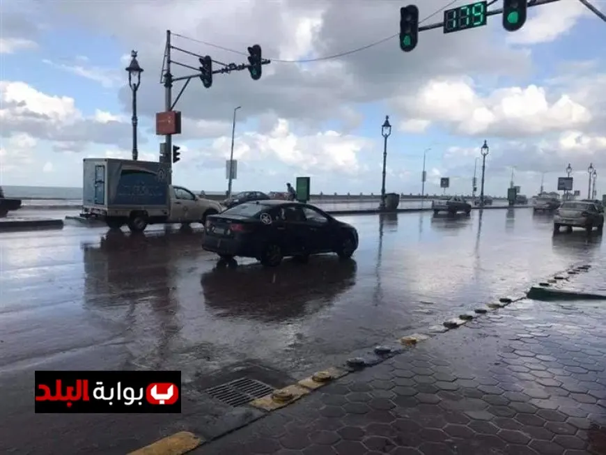 الأرصاد الجوية تصدر تحذيرًا من سحب رعدية قوية تضرب الإسكندرية والساحل الشمالي