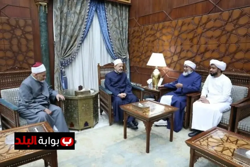 شيخ الأزهر يلتقي رئيس جامعة سراج الهدى الهندية لتعزيز سبل التعاون المشترك