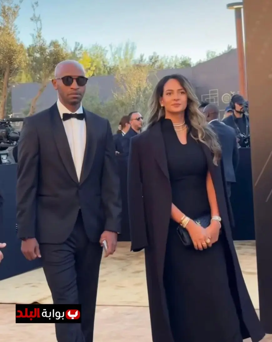 شيكابالا يتألق مع زوجته في حفل جوائز الكاف 2025
