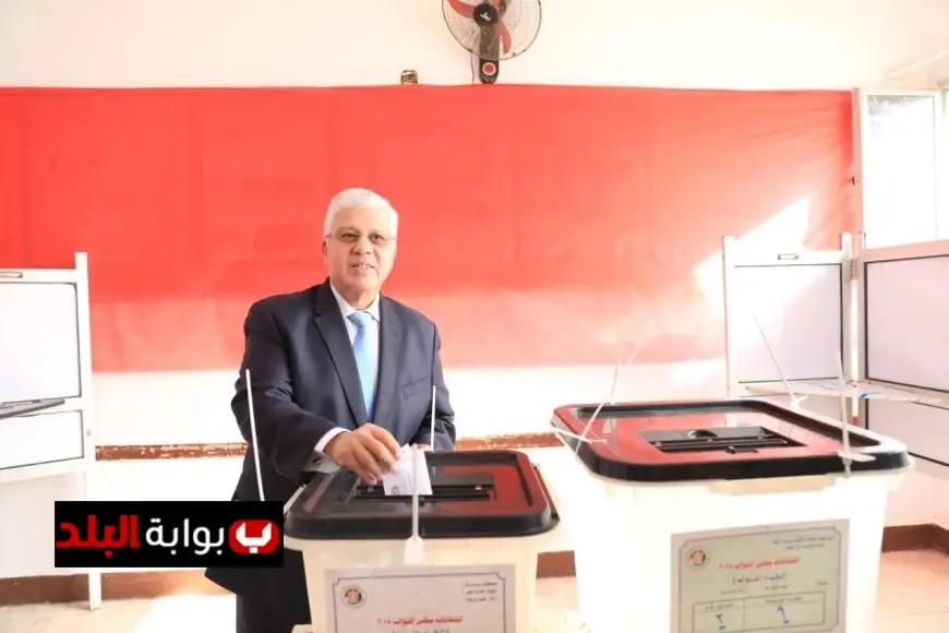 وزير التعليم العالي يشارك في انتخابات مجلس النواب 2025 بصوته في مدرسة سيزا نبراوي