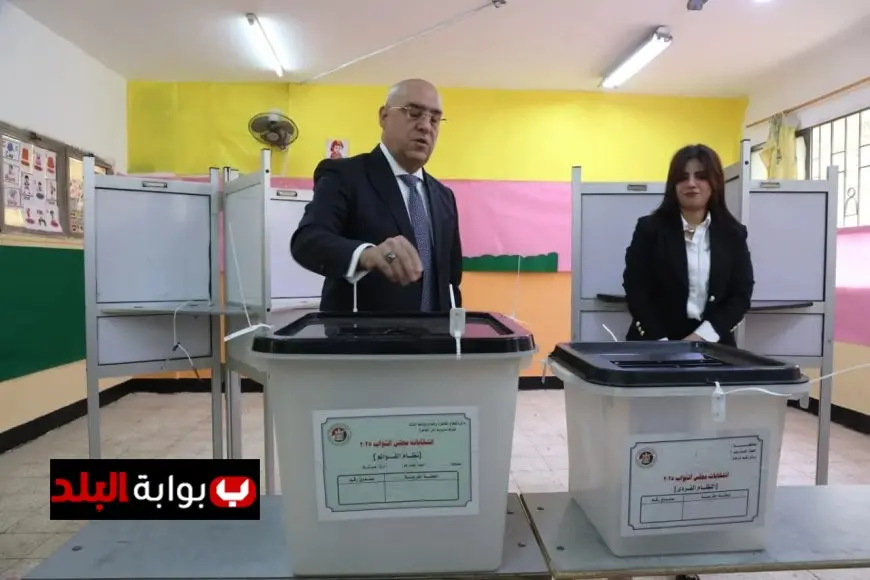 رئيس حزب الجبهة الوطنية يشارك في انتخابات مجلس النواب بالقاهرة الجديدة ويعبر عن رأيه التصويتي