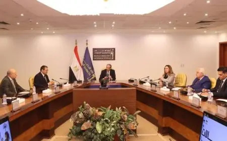 وزير الاتصالات يشارك في توقيع مذكرة تفاهم لتعزيز مشروعات التطوير الرقمي في هيئة الاعتماد والرقابة الصحية