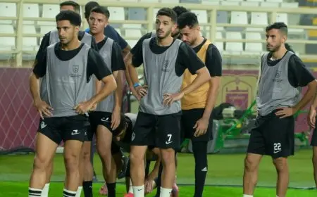 تدريبات خفيفة للاعبي الزمالك قبل مواجهة كهرباء الإسماعيلية لتخفيف الحمل البدني