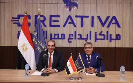 وزير الاتصالات يؤكد أن المبادرات الرقمية تعزز قدرات الشباب وتتيح فرص العمل الحر على مستوى العالم