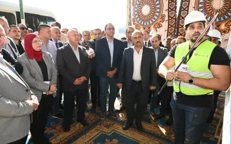 كامل الوزير يقوم بجولة ميدانية في قفط والمنطقة الصناعية بقنا لتعزيز التنمية المحلية