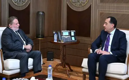 رئيس الوزراء يجتمع مع محافظ البنك المركزي لمناقشة ملفات اقتصادية هامة