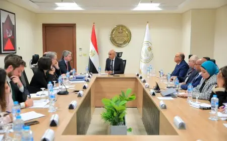 وزير التعليم يعلن عن خطة لتوسيع مدارس التكنولوجيا التطبيقية من خلال شراكات دولية