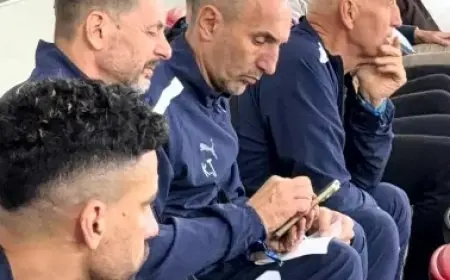 بعثة بيراميدز تتابع مباراة كروز أزول ضد فلامنجو في نهائي كأس إنتركونتيننتال