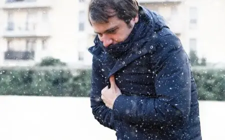 نصائح فعالة لمواجهة برد الشتاء: أهمية فيتامين B12 والتدفئة المناسبة