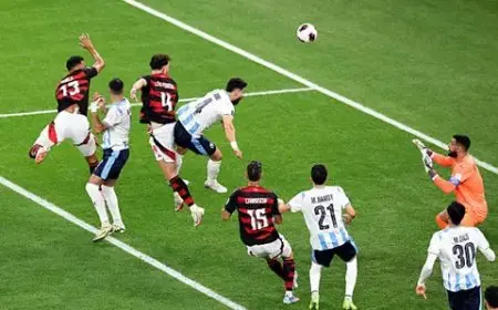 فلامنجو يتخطى بيراميدز بهدفين ويستعد لمواجهة باريس في نهائي الإنتركونتيننتال