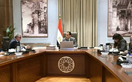 رئيس الوزراء يراقب تطورات العمل في المنطقة الاقتصادية لقناة السويس ويعزز جهود جذب الاستثمارات