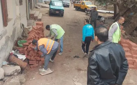 إعادة تأهيل واجهات المنازل المتضررة من حادث القطار في قها بالقليوبية