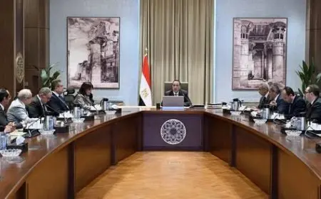 رئيس الوزراء يواصل متابعة تنفيذ توصيات اللجنة الاستشارية لتعزيز التنمية العمرانية وتصدير العقارات