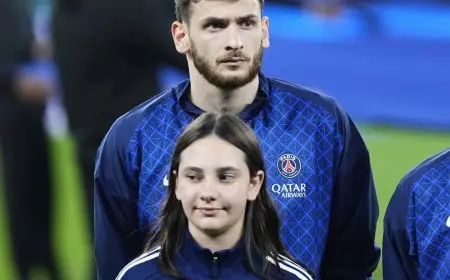 باريس سان جيرمان يفتتح التسجيل ضد فلامينجو في الشوط الأول من نهائي كأس الإنتركونتيننتال