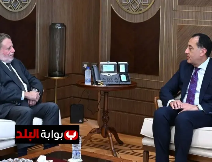 رئيس الوزراء يجتمع مع محافظ البنك المركزي لمناقشة ملفات اقتصادية هامة