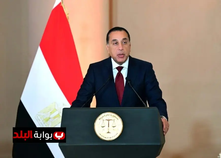 رئيس الوزراء يناقش مع محافظ البحيرة تقدم المشروعات التنموية والخدمية في المحافظة