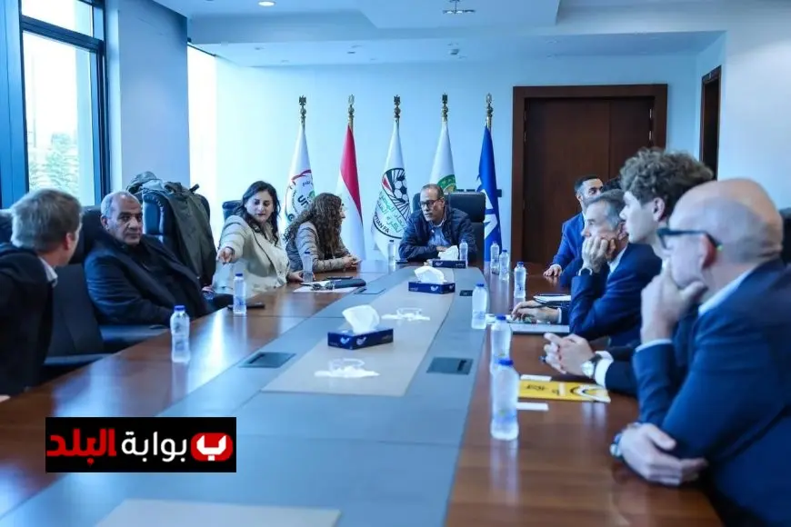 اتحاد الكرة يتعاون مع وفد فرنسي لتطبيق تقنية الفيديو الجديدة في المباريات
