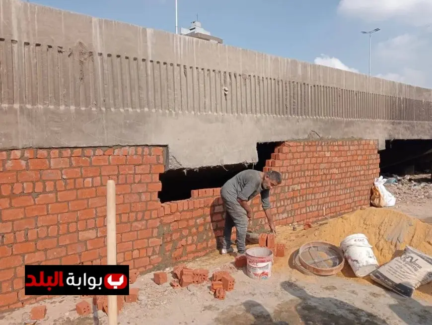 إغلاق الفراغات تحت الدائري الجنوبي في حي الطالبية بالجيزة لتعزيز السلامة العامة