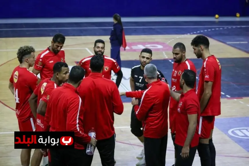 رجال طائرة الأهلي يتحدون سبورتنج في قمة دوري المرتبط