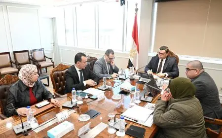 وزير الإسكان يراقب تقدم أعمال مشروع تطوير منطقة مثلث ماسبيرو بشكل مباشر