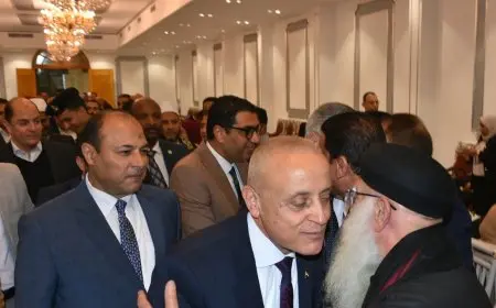 محافظ الأقصر يقوم بجولة مميزة لتهنئة المسيحيين بعيد الميلاد المجيد