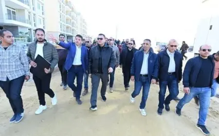 وزير الإسكان يستعرض أحدث مستجدات مشروع مارينا 8 وتطوير مدخل مارينا 5