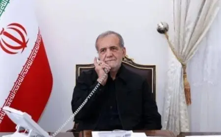 الرئيس الإيراني يجتمع مع وزير الخارجية العماني لتعزيز العلاقات الثنائية