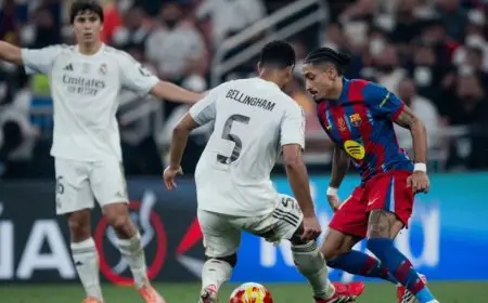 رافينيا يضيء الكلاسيكو ويقود برشلونة للتتويج بالسوبر الإسباني على حساب ريال مدريد