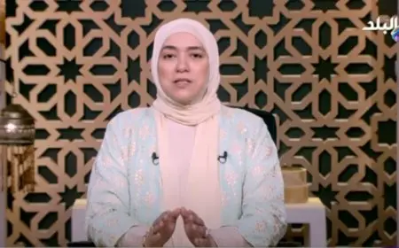 دينا أبو الخير تحذر من نسيان الدعاء بعد رفع البلاء وتصفه بالإسراف المقلق