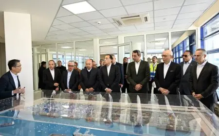 مدبولي يستقبل وصول السفينة CMA CGM IRON في إطار الخط الملاحي العالمي CMA