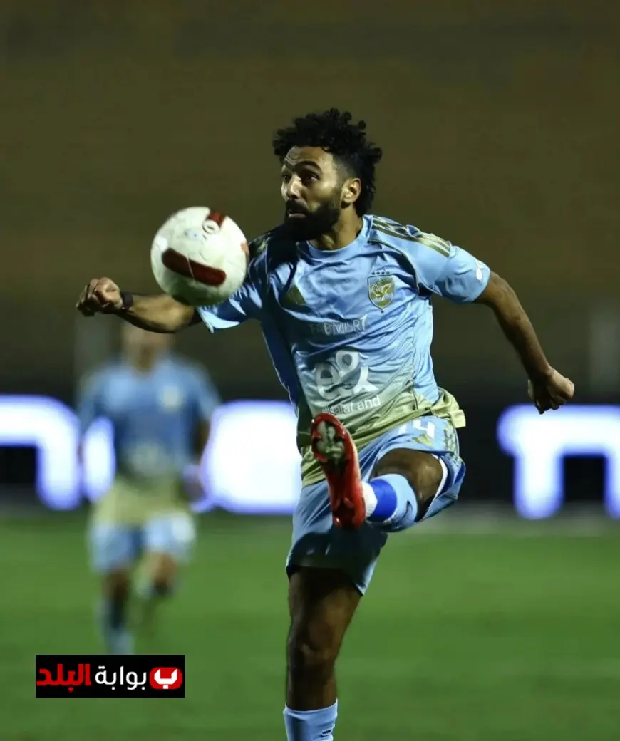 الشحات يقود الأهلي للتفوق على فاركو بتسجيل هدفين في الشوط الأول