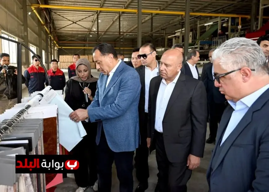 رئيس الوزراء يدشن مجمع شين جين المتكامل للمنسوجات والطباعة والصباغة في السخنة الصناعية