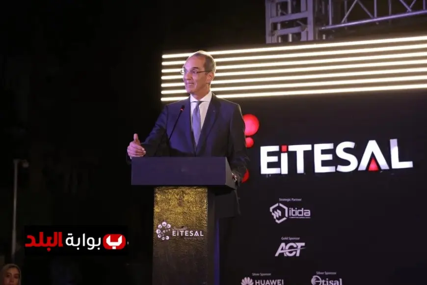 وزير الاتصالات يعلن عن تفاصيل برنامج تدريب الطلاب في مبادرة الرواد الرقميون