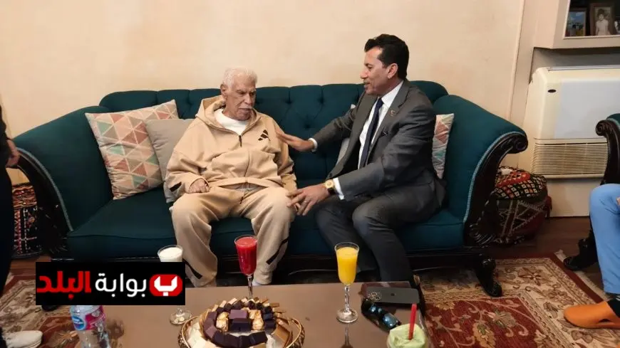 وزير الرياضة يزور حسن شحاتة للاطمئنان على صحته ويقدم الدعم اللازم