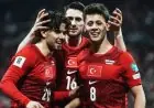 منتخب تركيا يتأهل إلى نهائيات كأس العالم بعد غياب 24 عامًا