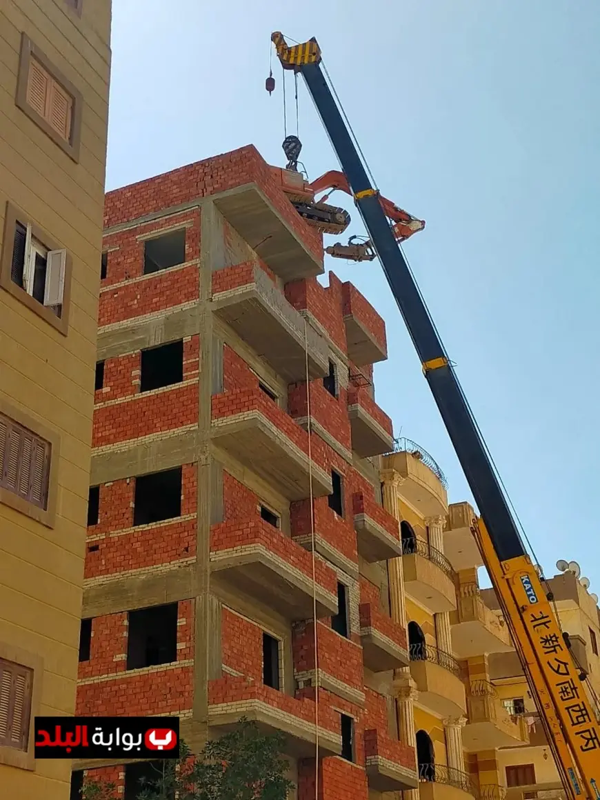 حملات شاملة في القاهرة لإزالة مخالفات البناء ومراقبة المحلات غير المرخصة